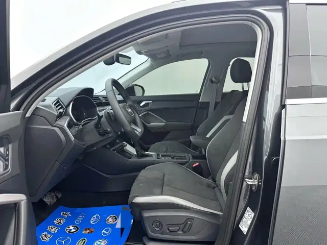 Audi Q3 — Фото автомобиля 8