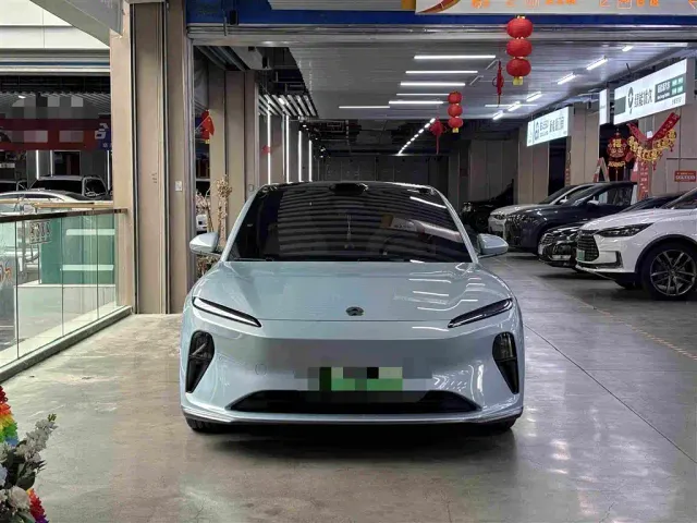 Nio ET5 — Фото автомобиля 4