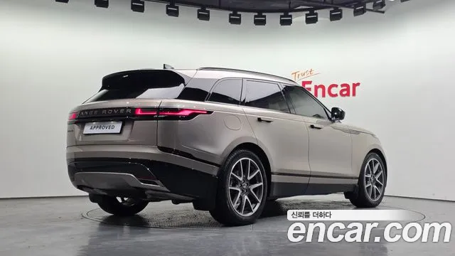 Land Rover Range Rover Velar — Фото автомобиля 2