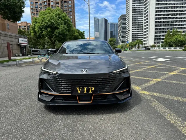 Changan UNI-V — Фото автомобиля 2