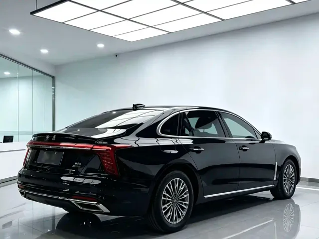 Hongqi H5 — Фото автомобиля 7