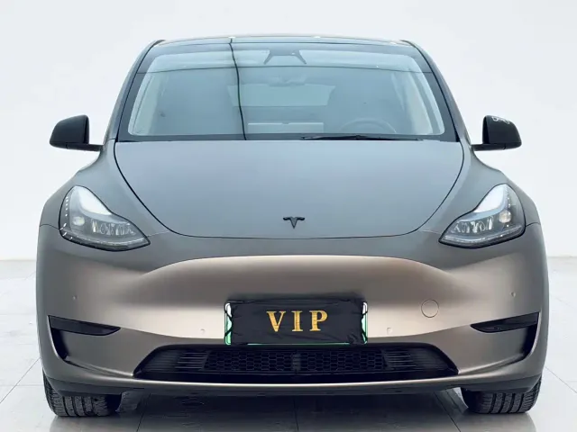 Фотография автомобиля — Tesla Model Y