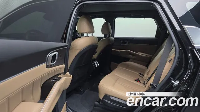 Фотография автомобиля — Kia Sorento Дизель 2.2 2WD