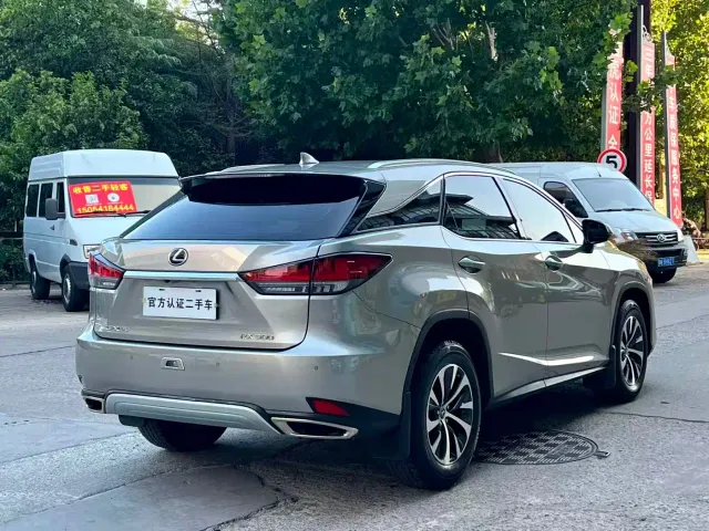 Lexus RX — Фото автомобиля 7