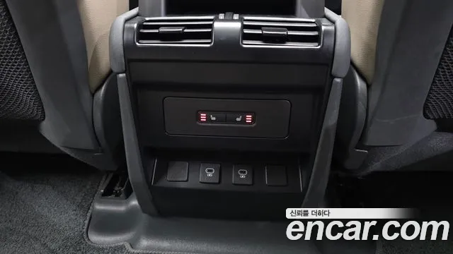 Land Rover Defender L663 — Фото автомобиля 30