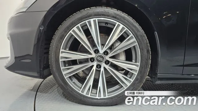 Audi A6 45 TFSI quattro Premium — Фото автомобиля 5