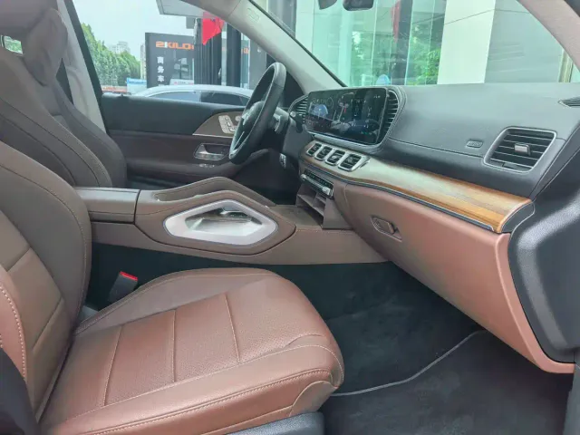 Mercedes-Benz GLE-Class — Фото автомобиля 13