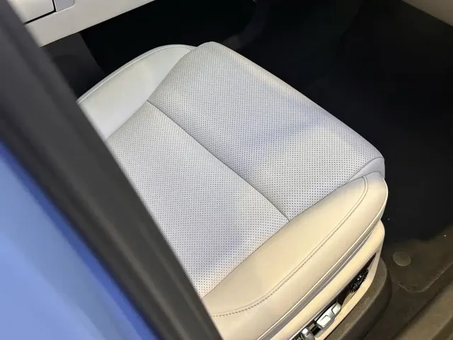 Li Auto L9 — Фото автомобиля 8