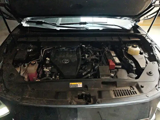 Toyota Highlander — Фото автомобиля 10