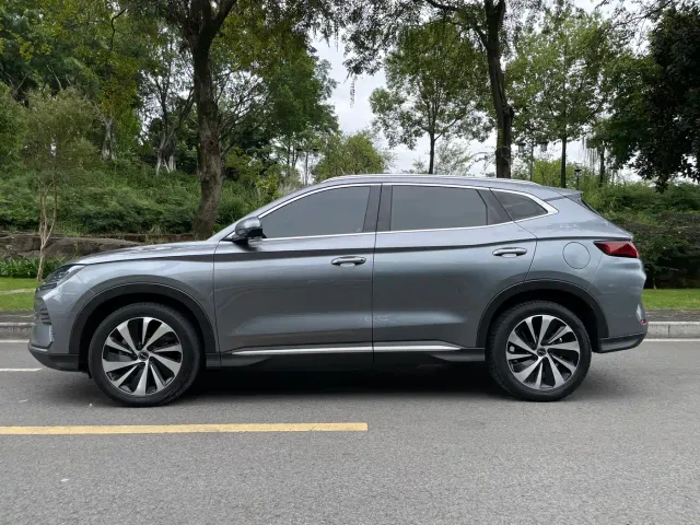 BYD Song PLUS — Фото автомобиля 4