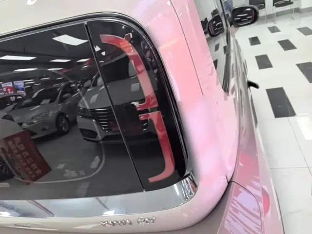 Baojun KiWi EV — Фото автомобиля 7