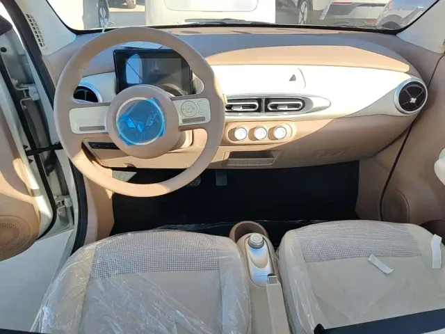 Wuling Hongguang Mini EV — Фото автомобиля 9