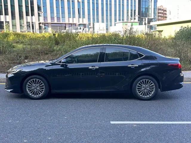 Toyota Camry — Фото автомобиля 7