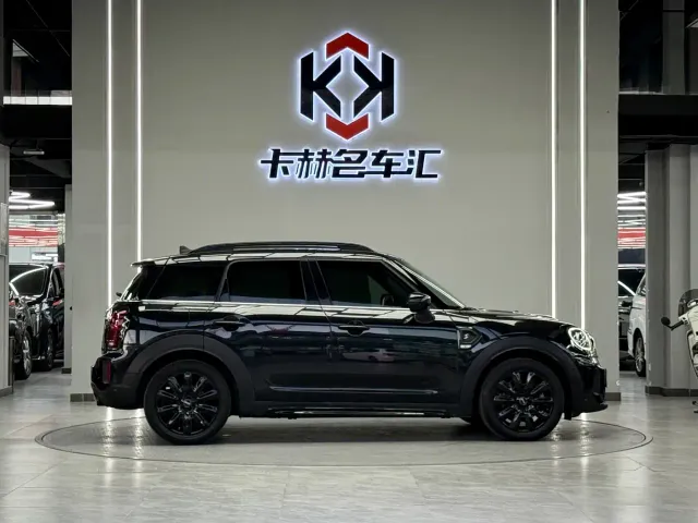 MINI Countryman — Фото автомобиля 4