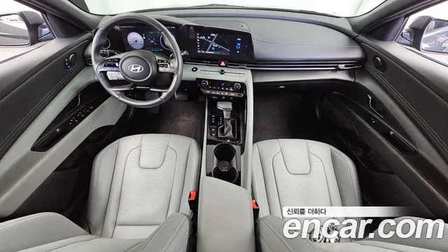 Hyundai Avante CN7 — Фото автомобиля 10