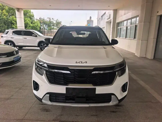 Kia Seltos — Фото автомобиля 2