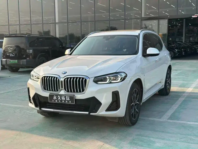 Фотография автомобиля — BMW X3