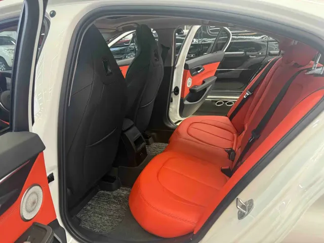 BMW 1 Series — Фото автомобиля 9