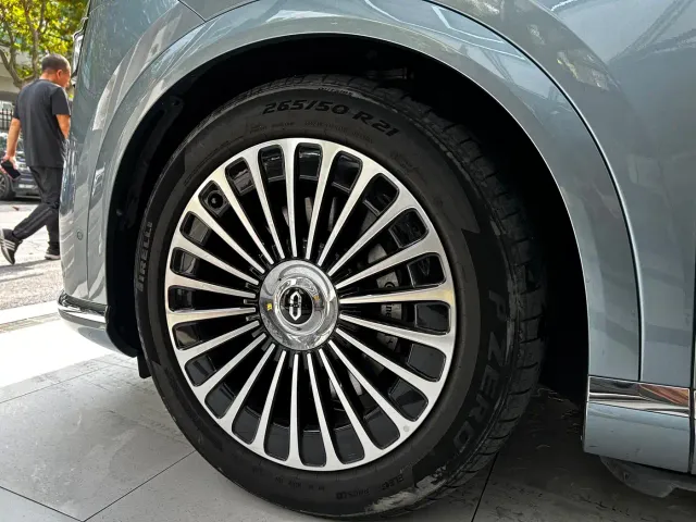 Aito M9 — Фото автомобиля 5