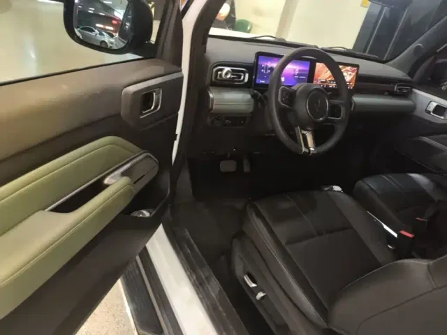 Baojun Yep — Фото автомобиля 15