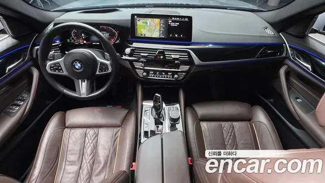 BMW 5 Series G30 — Фото автомобиля 10