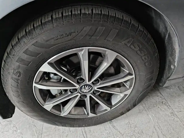 BYD Qin PLUS — Фото автомобиля 22