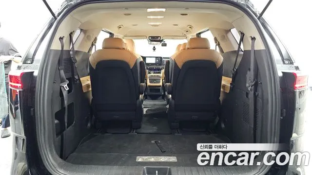 Kia Canival Carnival 4 поколение 9 мест Prestige — Фото автомобиля 20