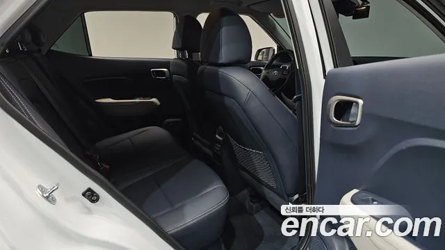Hyundai Venue Venue 1.6 Premium — Фото автомобиля 11
