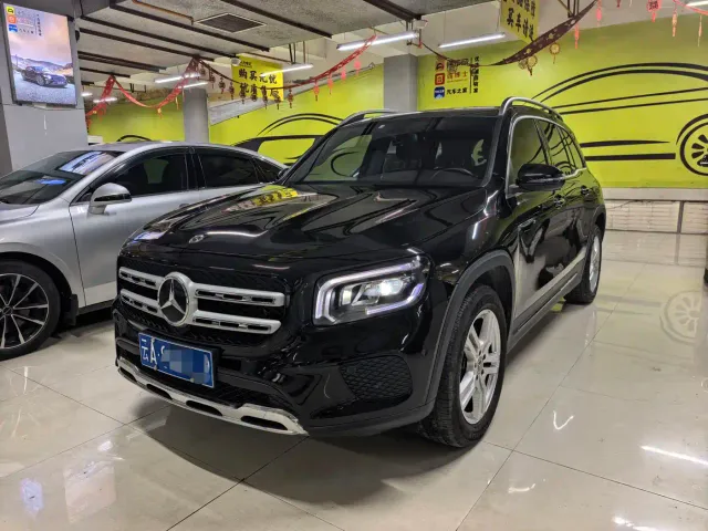 Фотография автомобиля — Mercedes-Benz GLB-Class