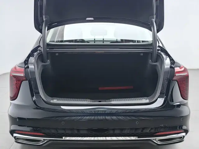 Hongqi H5 — Фото автомобиля 16