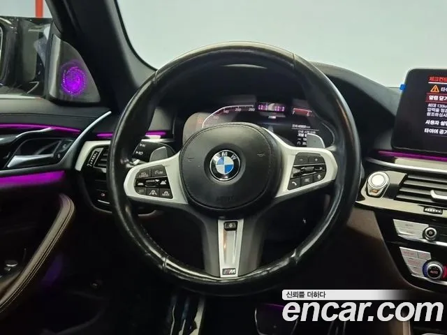 BMW 5 Series G30 — Фото автомобиля 9