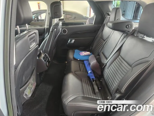 Land Rover Discovery — Фото автомобиля 12