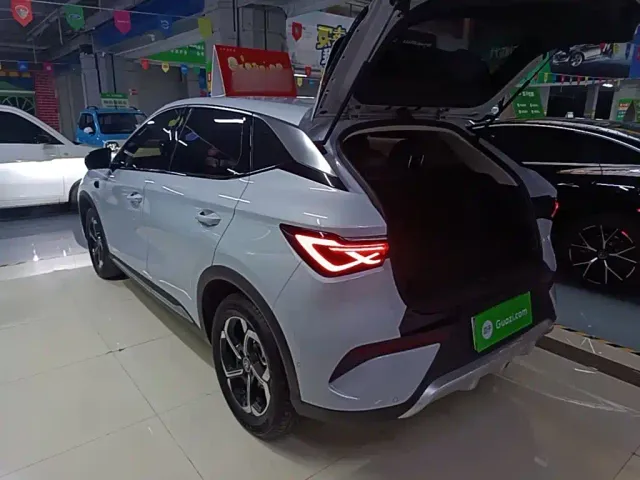 BYD Yuan PLUS — Фото автомобиля 4