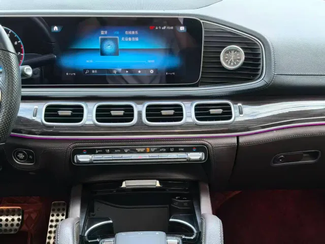Mercedes-Benz GLS-Class — Фото автомобиля 15