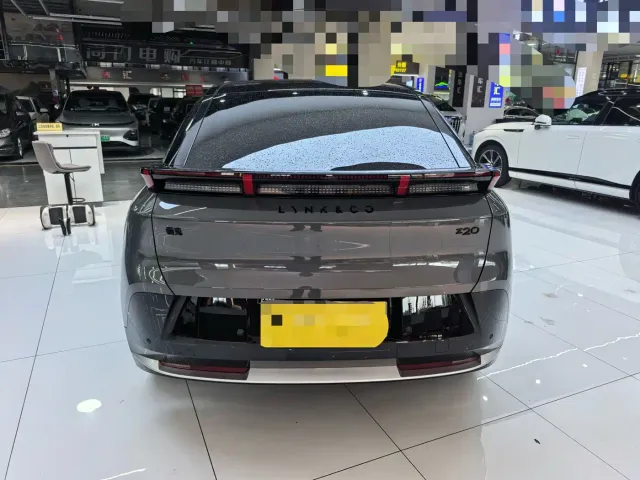 Lynk & Co Z20 — Фото автомобиля 17