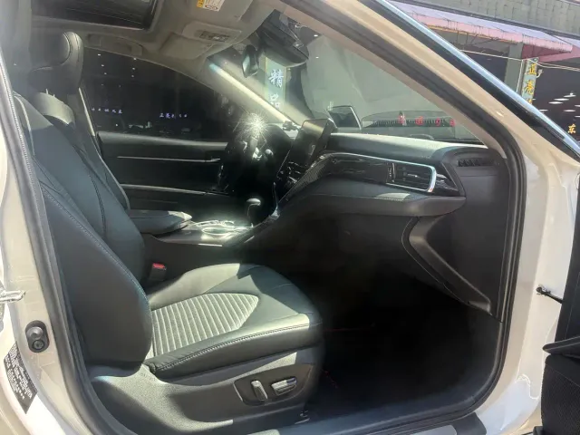 Toyota Camry — Фото автомобиля 10