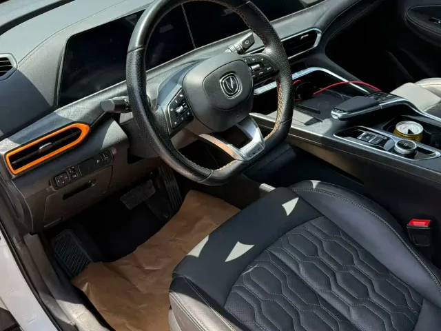 Changan UNI-T — Фото автомобиля 7