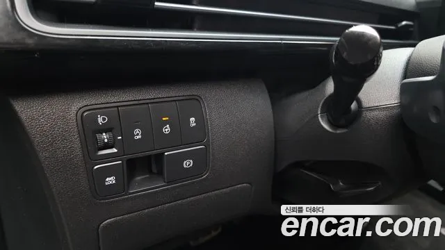Hyundai Staria Staria 4WD Lounge 9 мест — Фото автомобиля 26