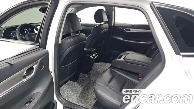 Hyundai Grandeur Grandeur (New) Hybrid — Фото автомобиля 11