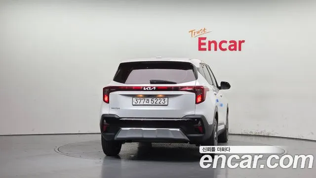 Kia Seltos — Фото автомобиля 4