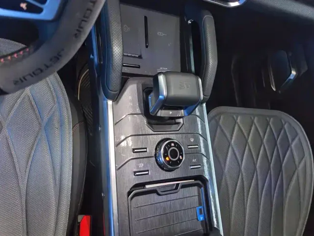 Jetour T2 — Фото автомобиля 16