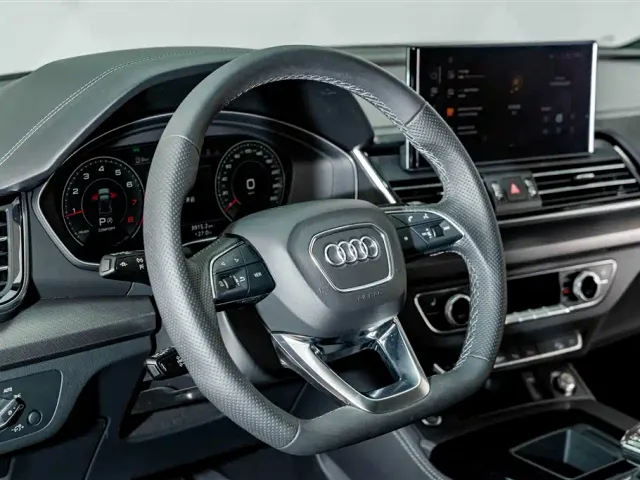 Audi Q5L — Фото автомобиля 11