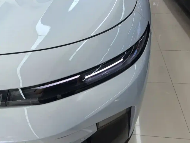 Leapmotor B10 — Фото автомобиля 23