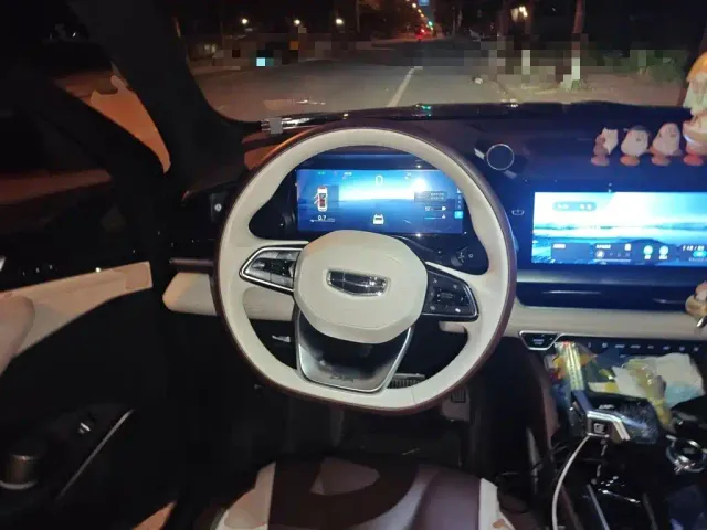 Geely Xingyue L — Фото автомобиля 6