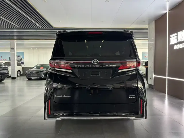 Toyota Vellfire — Фото автомобиля 8