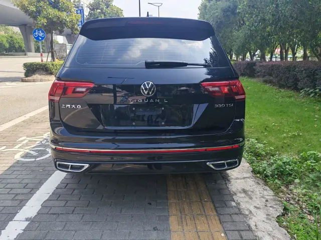 Volkswagen Tiguan L — Фото автомобиля 10