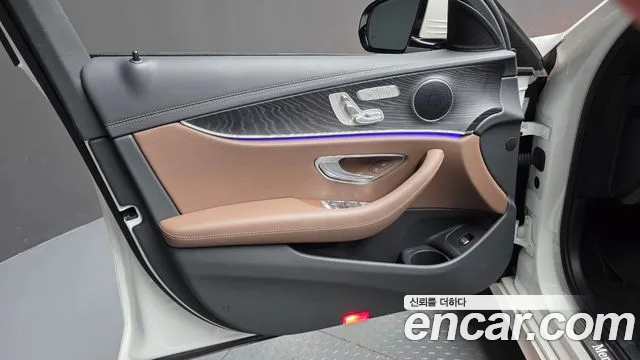 Mercedes-Benz E-Class W213 — Фото автомобиля 13