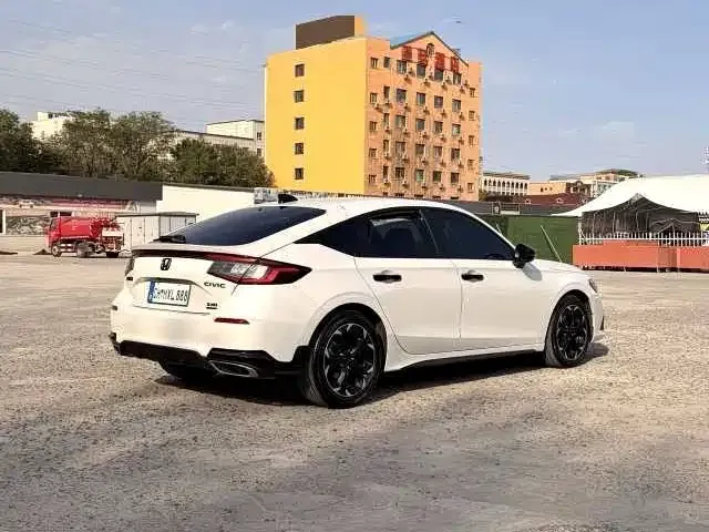 Honda Civic — Фото автомобиля 5