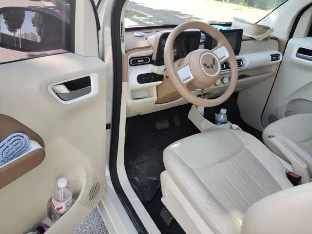 Wuling Hongguang Mini EV — Фото автомобиля 12
