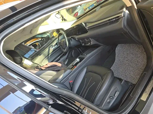 Ford Edge — Фото автомобиля 24